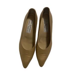 VIA SPIGA For Neiman Marcus Gold Leather Heels Size 6.5AA Vero Cuoio Pointed Toe